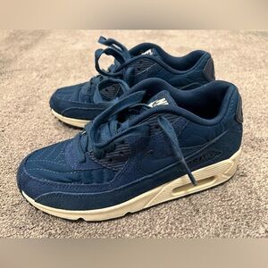 Nike Air Max 90, Blue w/ stitching, size 6